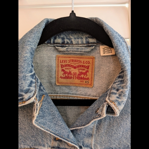 Levi's Ex-Boyfriend Trucker Jacket - Picture 5 of 13